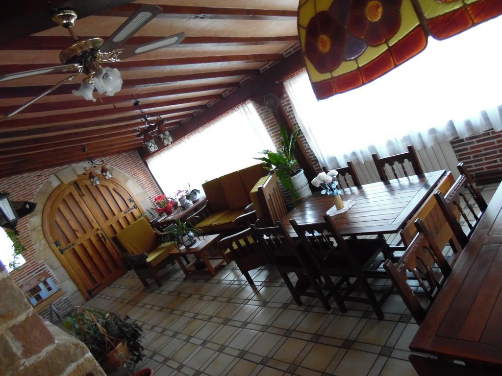 Posada La Capia Vargas ภายนอก รูปภาพ
